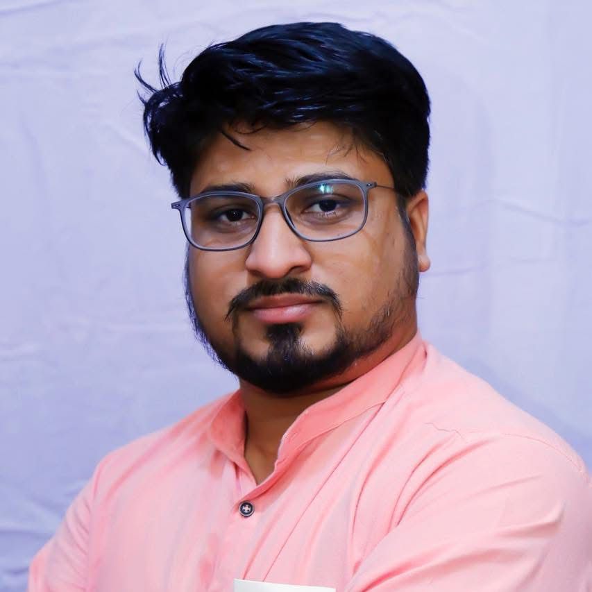 Balwant Dhage, Founder & Managing Director